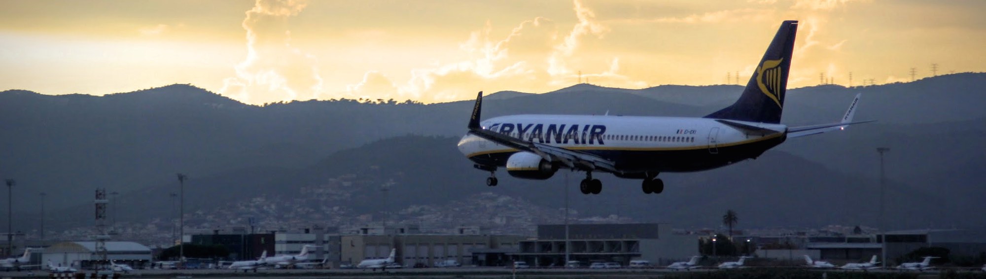 Best time to book flights for Malaga (AGP) to Bari (BRI) flights with Ryanair at AirHint